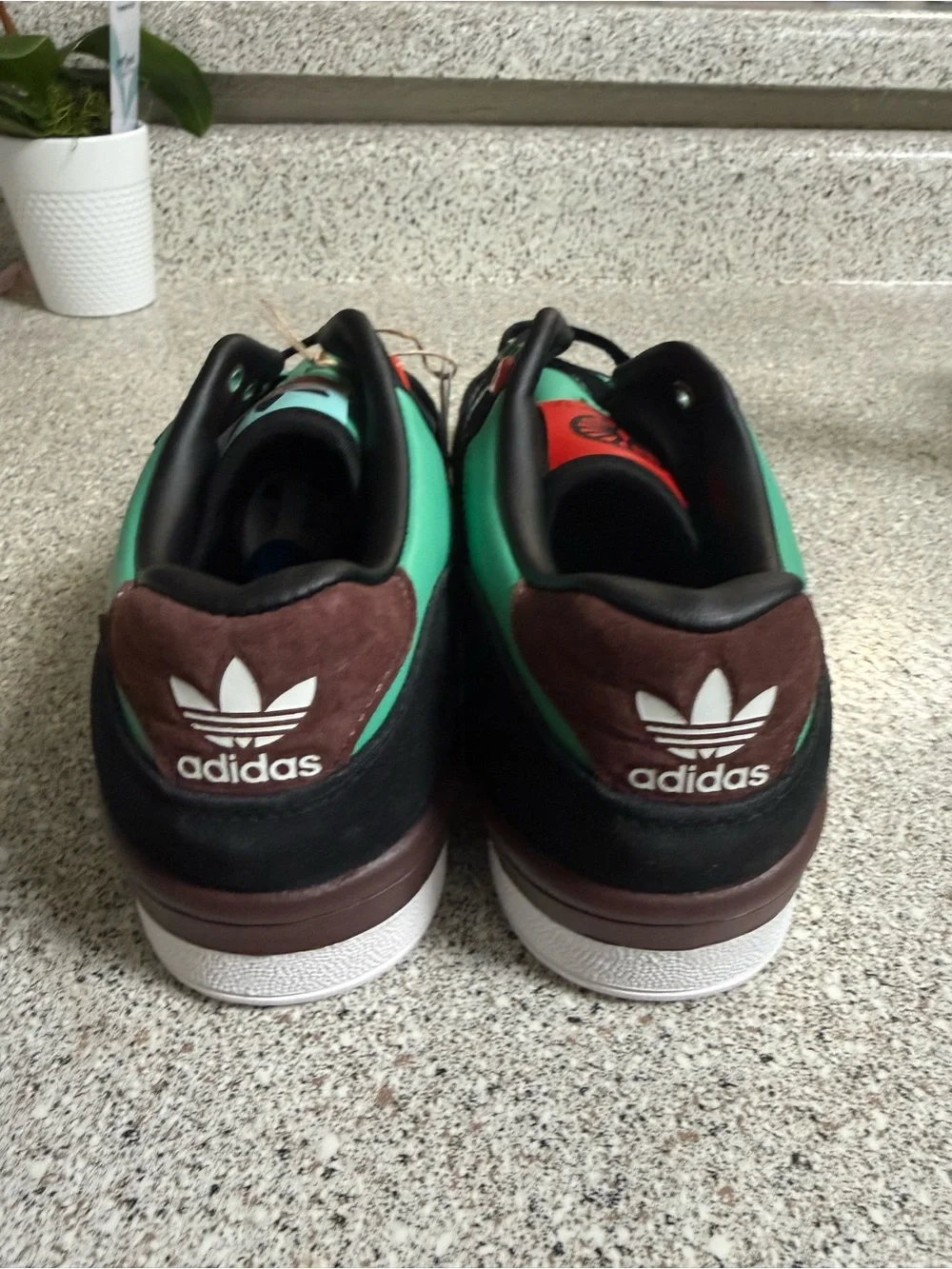 adidas padded collar